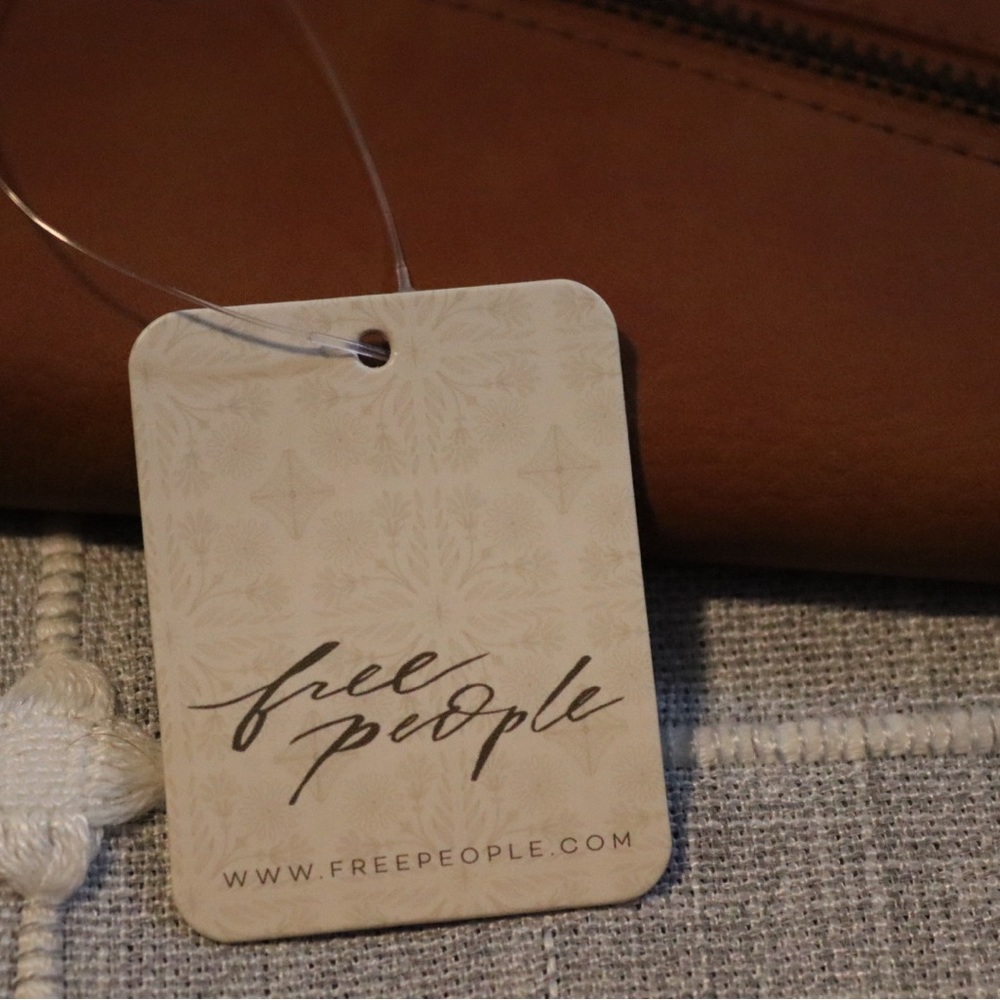 Free People tan wristlet, vegan leather - Picture 6 of 9